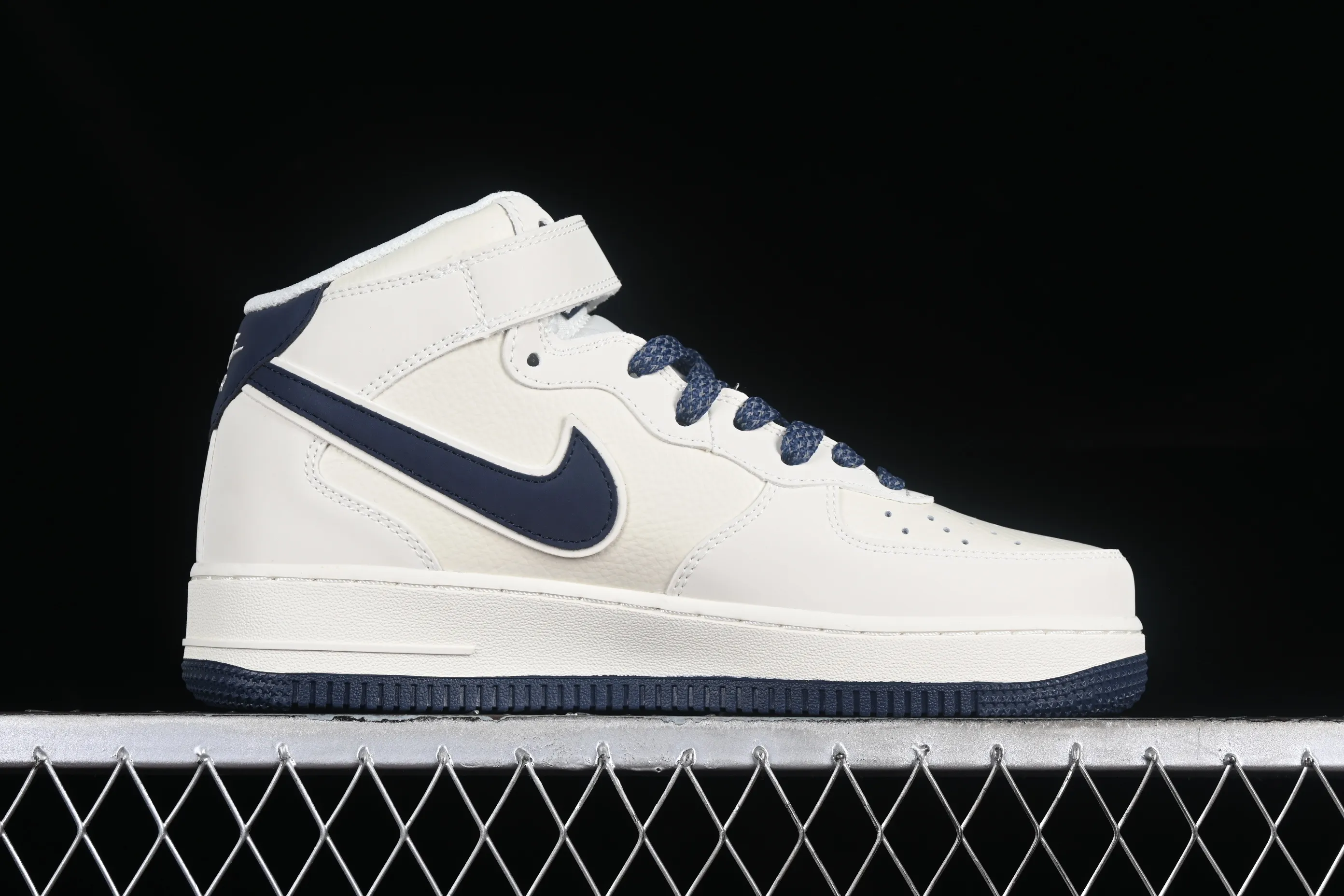 All Categories Nk Air Force 1 Air Force Series Nk Air Force 1 Mid Air Force Mid Nk Air Force 1'07 Mid Mi Dark Blue Starry Air Force One Mid Casual Shoes SH0235-566